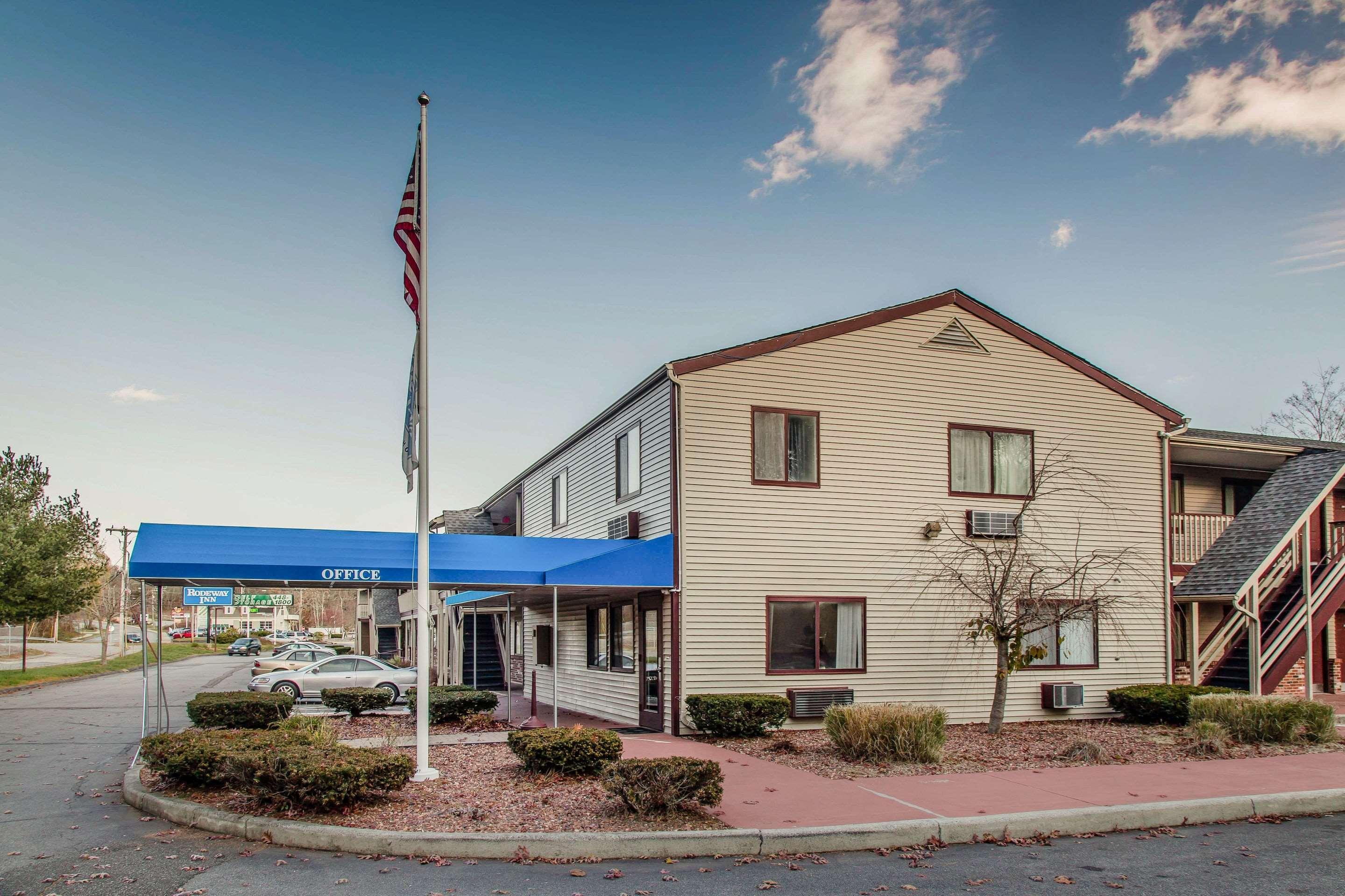 Rodeway Inn Groton Exterior photo