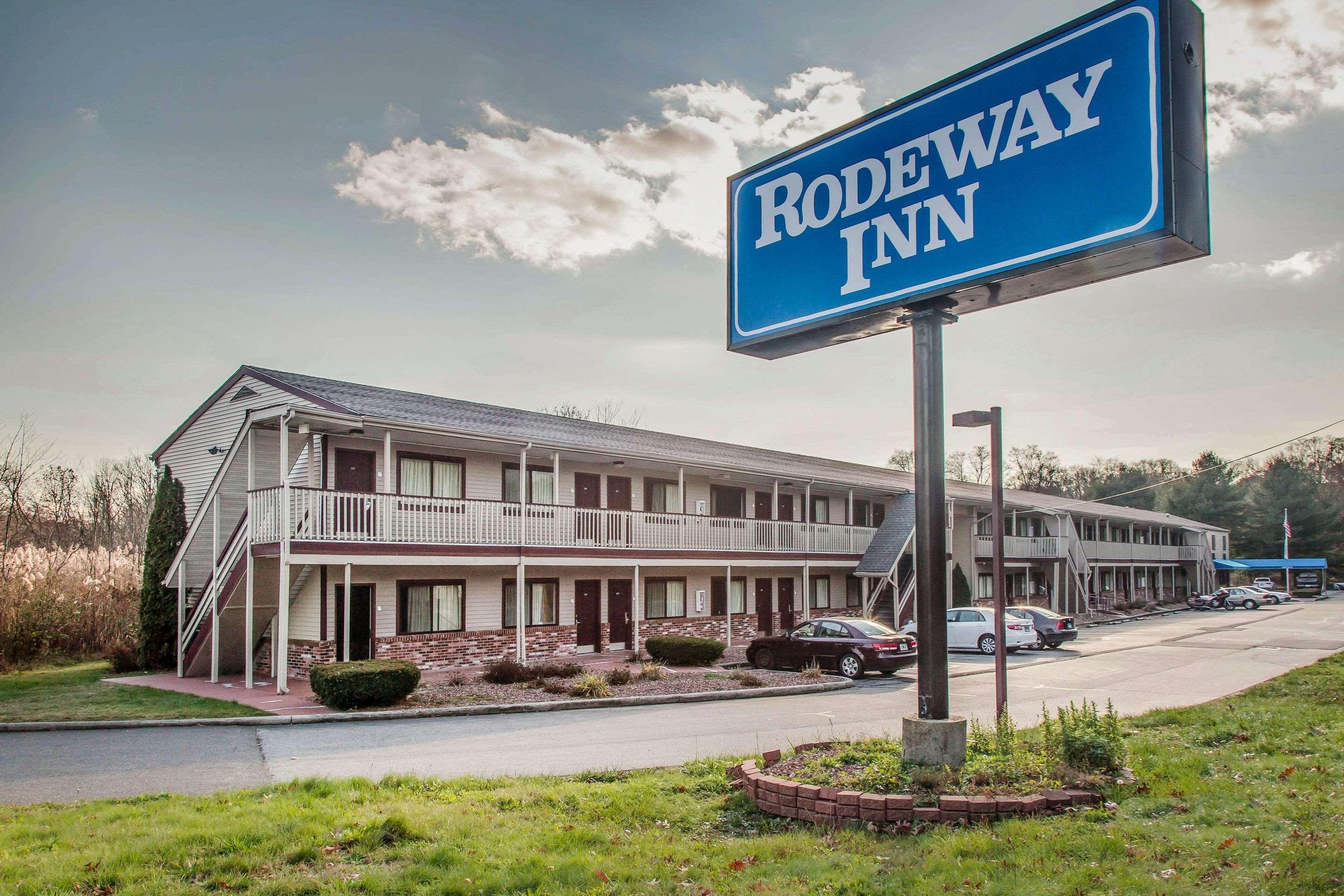 Rodeway Inn Groton Exterior photo